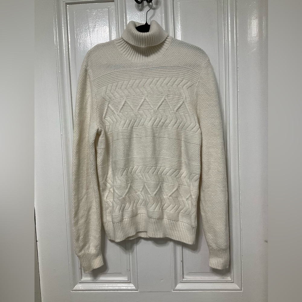 Express Cream Textured  Cable knit Quite Money Turtleneck Sweater‎ Sz S